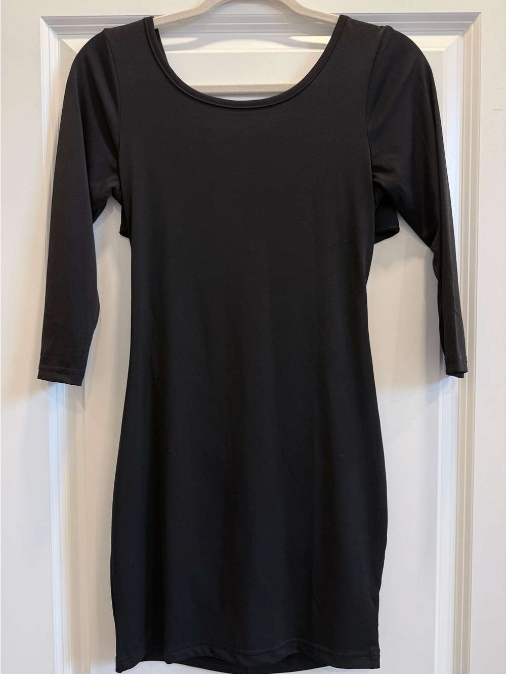 Scoop Neck Bodycon Dress with Crisscross Back Cut Out